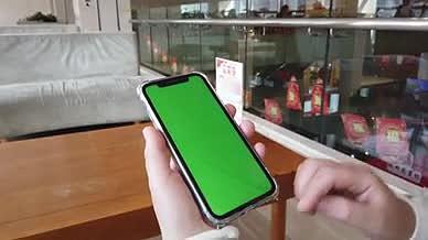绿幕手机扣绿手机手势操作视频的预览图